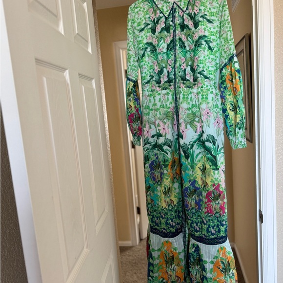chinese dress ladies Suzanne Appliqué Long Sleeve Mini Dress